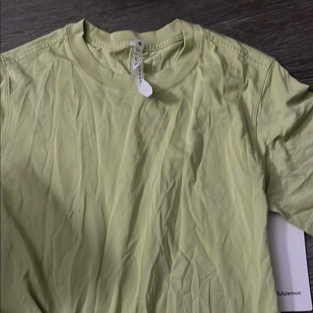 lululemon athletica Men's Sage Green Short Sleeve Tee